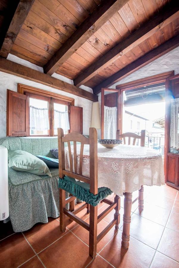 Casa Petra Apartment Miranda del Castanar Luaran gambar
