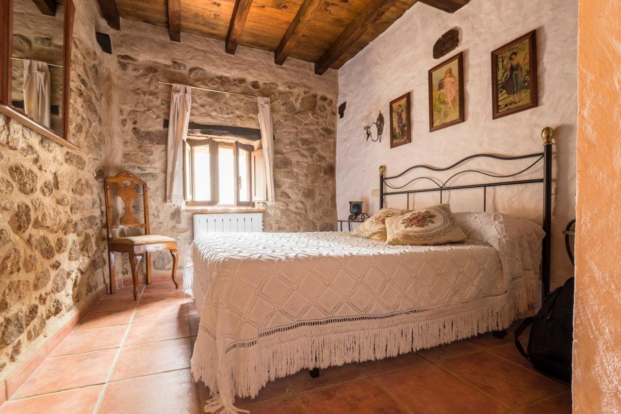 Casa Petra Apartment Miranda del Castanar Luaran gambar