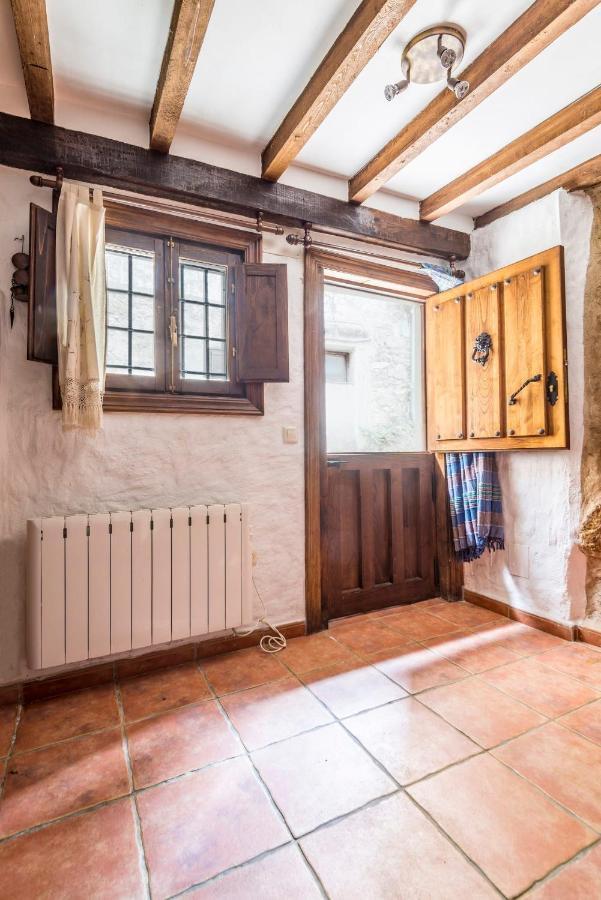 Casa Petra Apartment Miranda del Castanar Luaran gambar