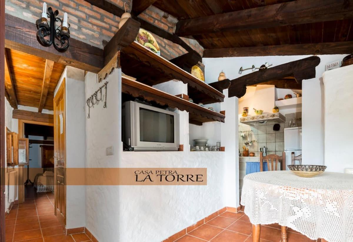 Casa Petra Apartment Miranda del Castanar Luaran gambar